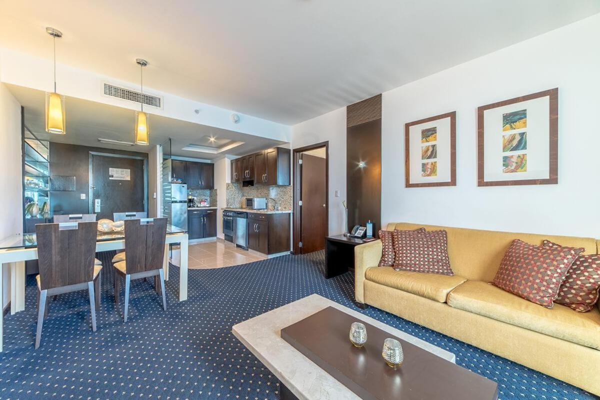 Hodelpa Garden Court Hotel Santiago De Los Caballeros Kültér fotó