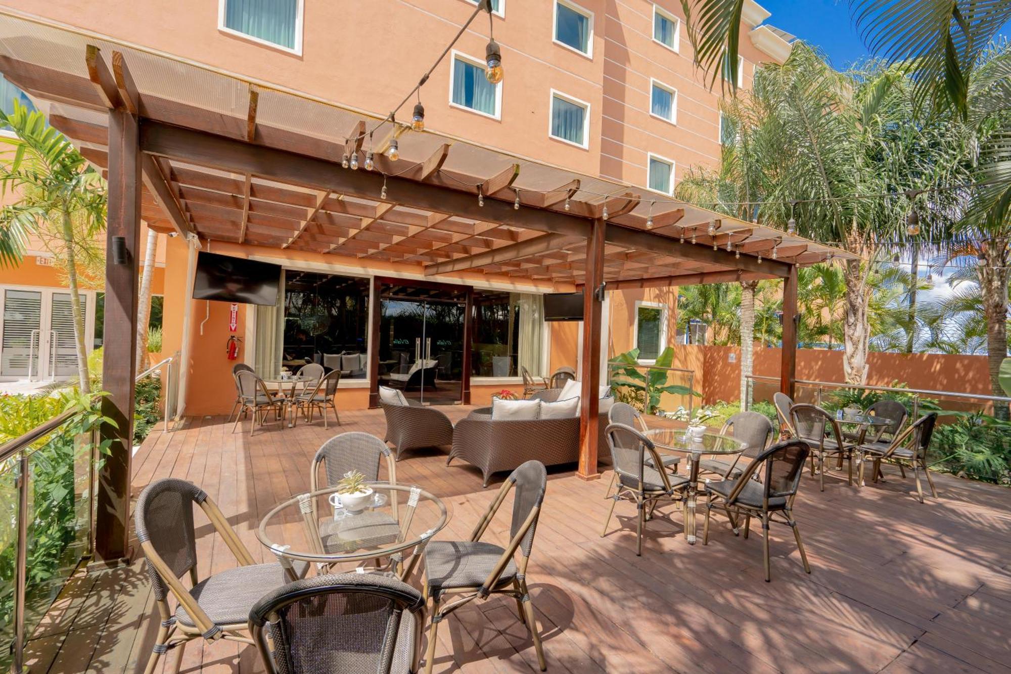 Hodelpa Garden Court Hotel Santiago De Los Caballeros Kültér fotó