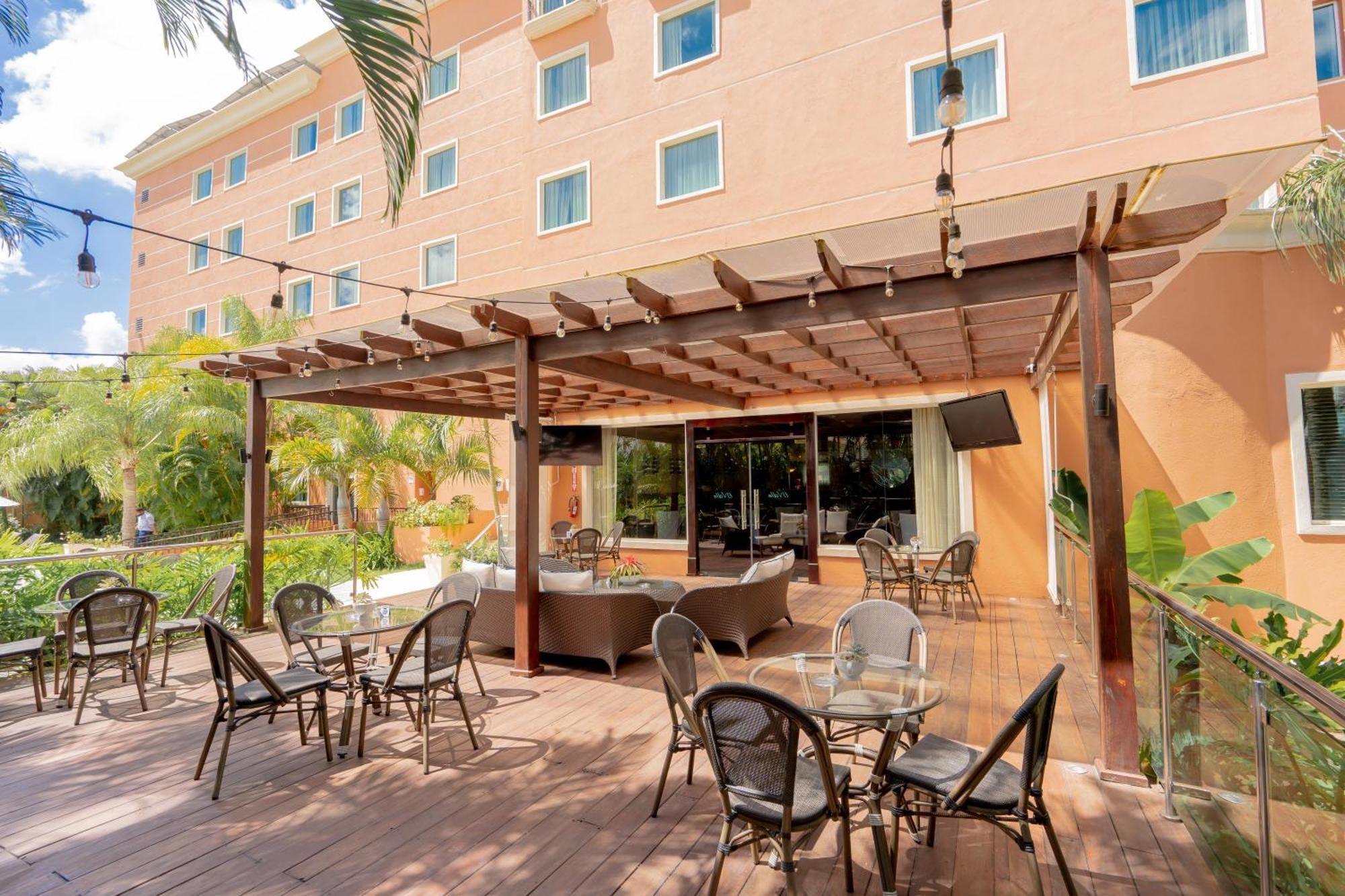 Hodelpa Garden Court Hotel Santiago De Los Caballeros Kültér fotó
